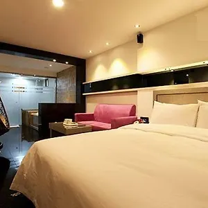 2* Otel Daniel Campanella